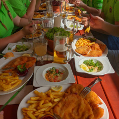 Bierzeltabend in Bayern